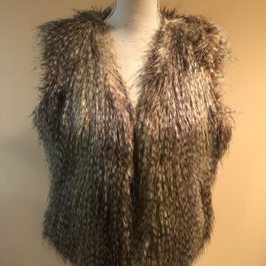 Express women’s faux fur vest